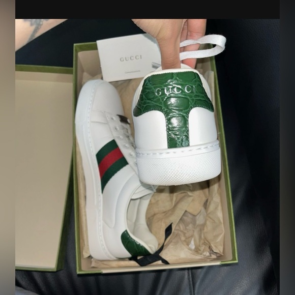 WOMEN'S GUCCI ACE SNEAKER WITH WEB - Picture 2 of 6